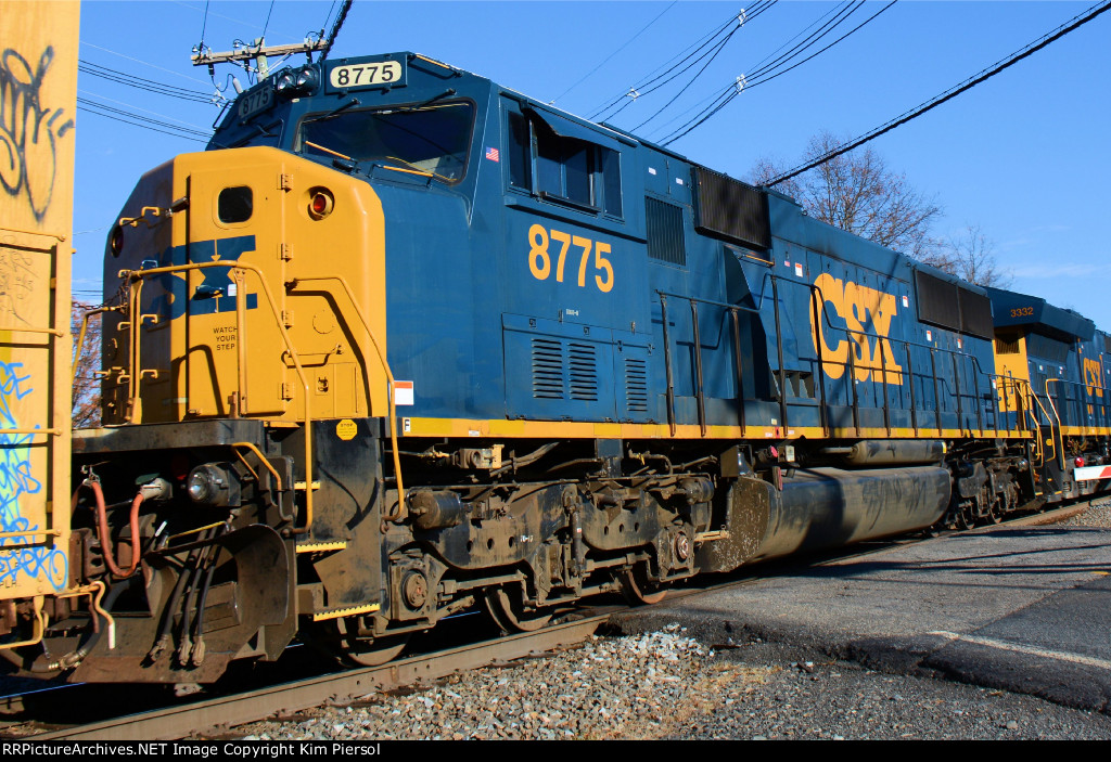 CSX 8775